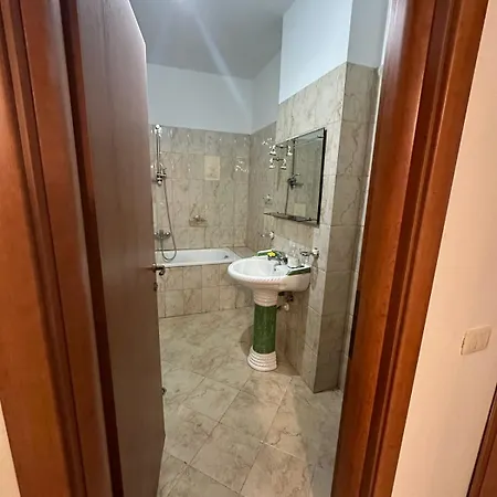 Fia - Forest View 2 Bedroom * Tirana